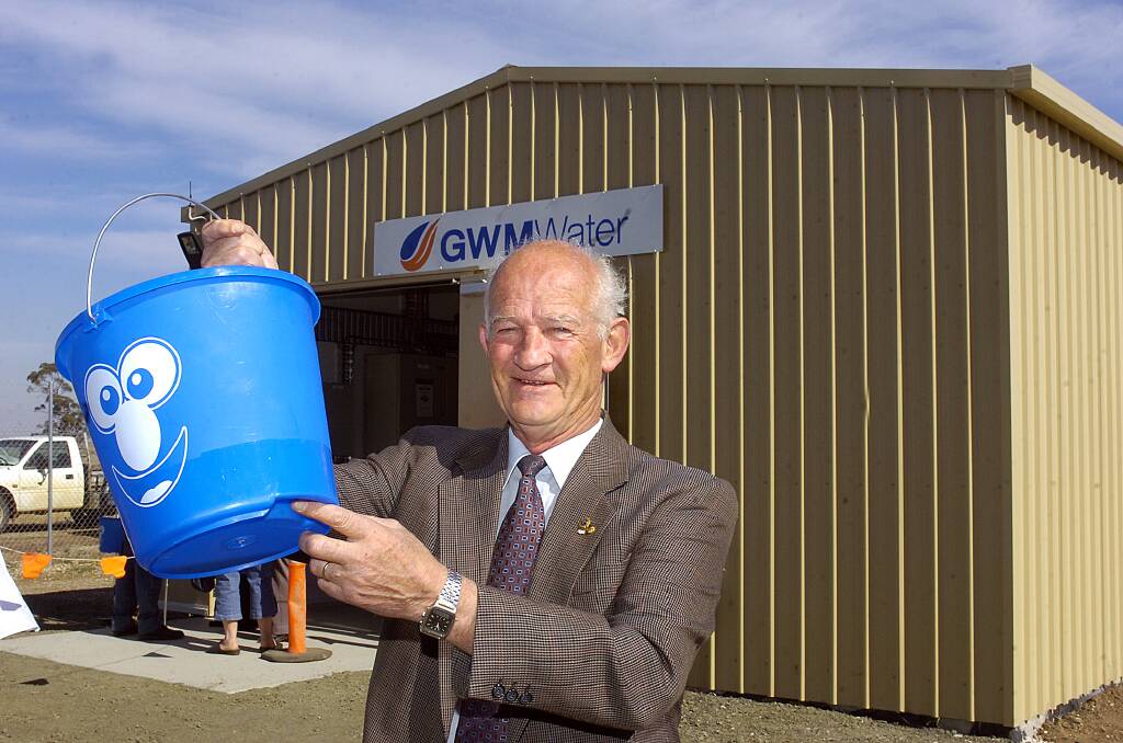 APRIL 2008: Don Johns at the Horsham Pumping Station near Polkemmet Road which
GWMWater has named in his honour.