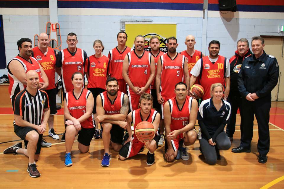 Horsham's Koori and police basketball team as part of Hoops Against Violence.
