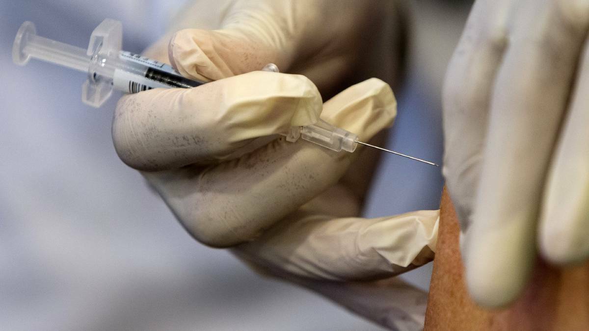 Free vaccine to protect gay and bisexual men