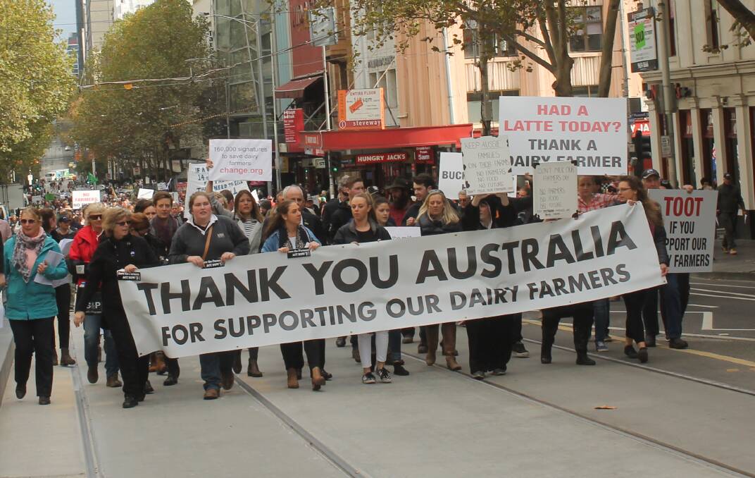 SHOW OF SUPPORT: Hundreds of people rallied in Melbourne on Wednesday in support of the Australian dairy industry. Picture: LAURA GRIFFIN, Stock and Land