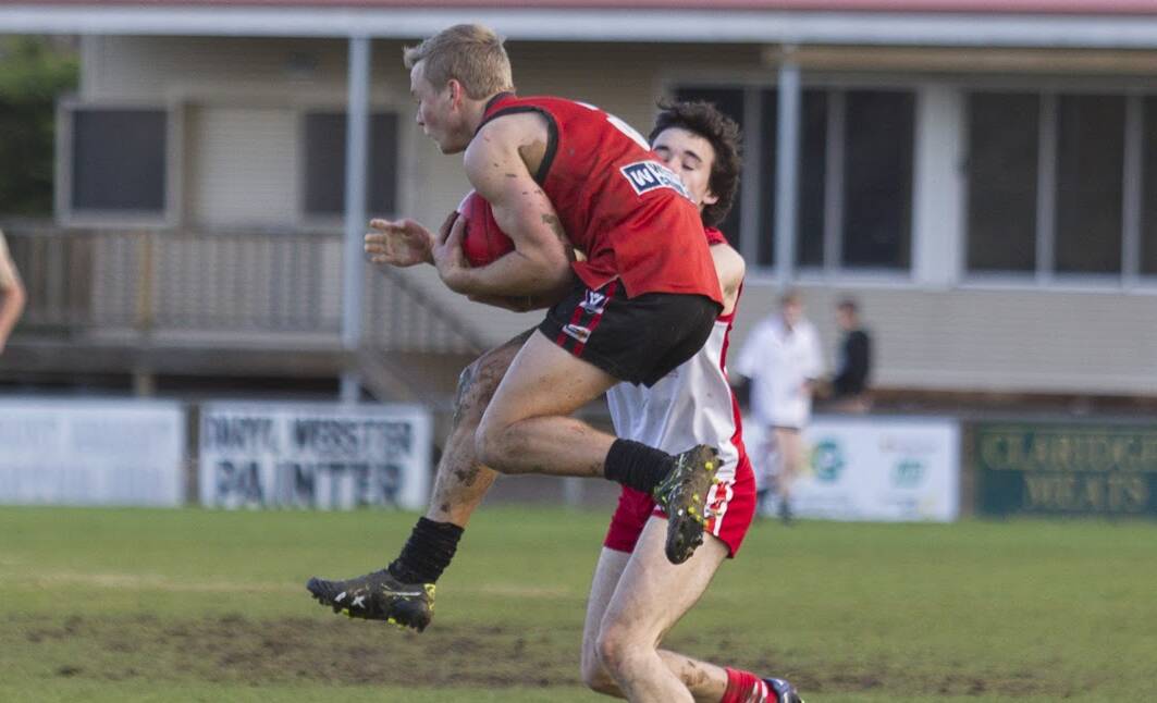 Chest mark: Stawell Warriors in form midfielder Tom Eckel takes the ball on his chest at Ararat's Alexandra Oval. Pictures: Peter Pickering.