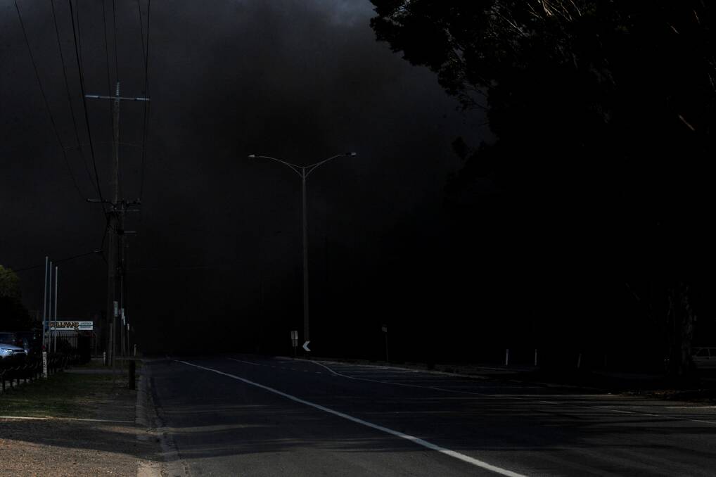 Thick smoke from the Horsham substation fire turns the city black. Picture: SAMANTHA CAMARRI