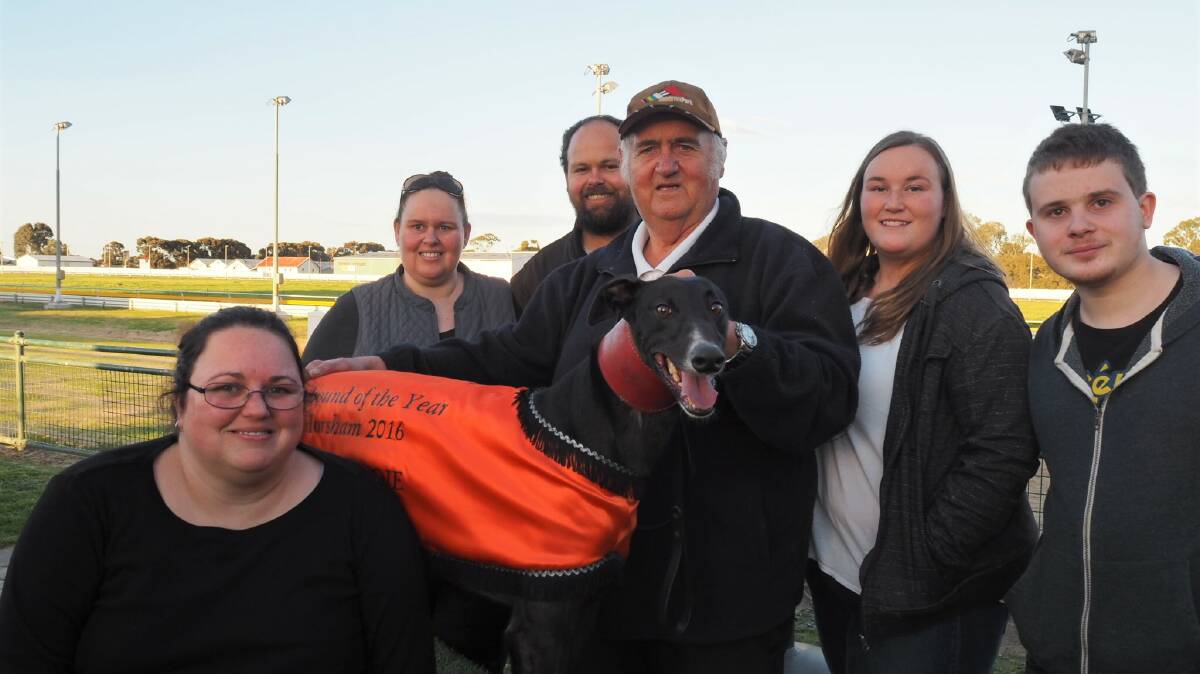 FAMILY: Kimberley Gehan, Donna Delley, Benjamin Gehan, David Gehan, Natarsha St Clair, Connor Gehan with Horsham greyhound of the year Little Tooie. Picture: Daina Oliver. 