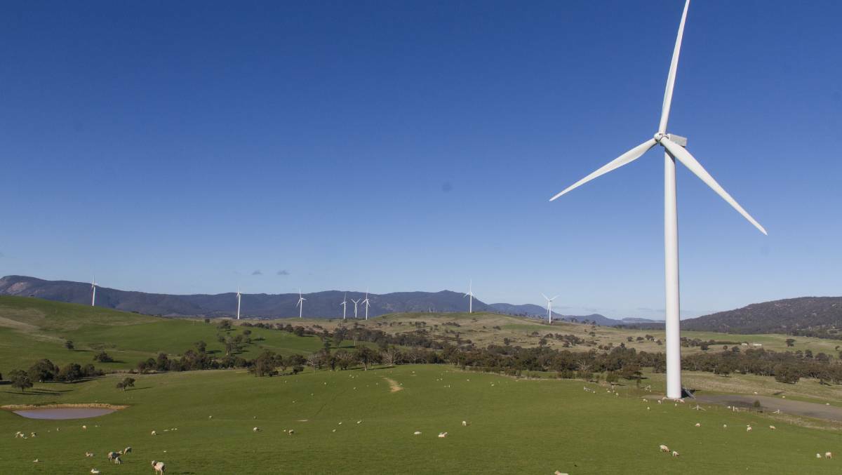 MOVE: Ararat Wind Farm, which has signed a Renewable Corporate Power Purchase Agreement with Hawthorn East-based company Flow Power. Picture: PETER PICKERING