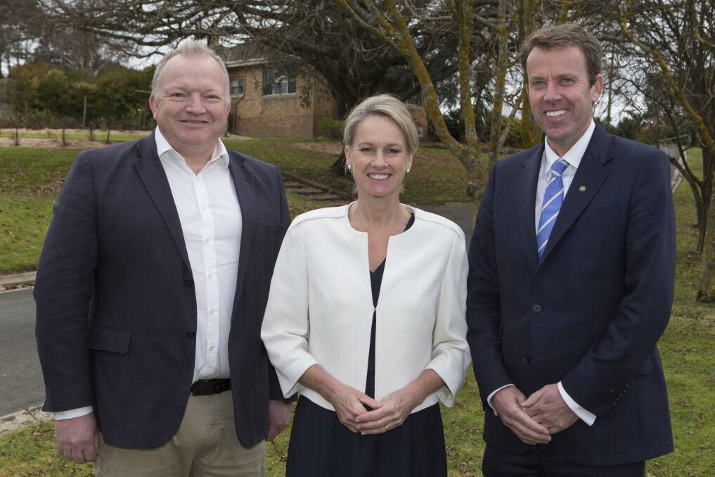 ANNOUNCEMENT: NBN general manager Gavin Williams, Senator Fiona Nash and Member for Wannon David Tehan. Picture: Peter Pickering