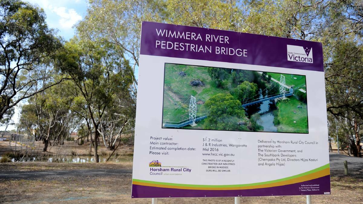 A sign in 2015 promoting the new Anzac Centenary Bridge over the Wimmera River at Horsham.
