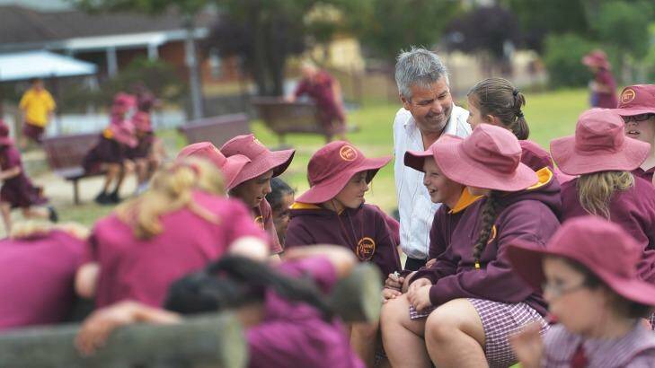 Principal Danny Kelly talks to his students at  Herne Hill Primary School, which has been identified as a 'high gain school'. Photo: Joe Armao