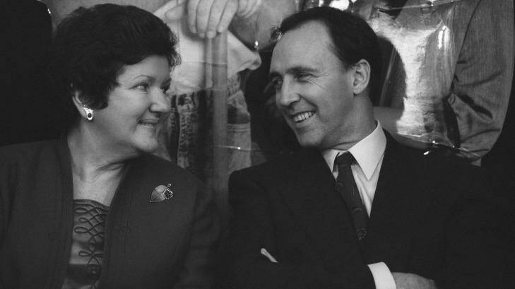 Joan Kirner with Paul Keating in 1992. Photo: Ray Kennedy