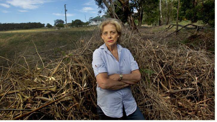 Mavis Crump a resident near Lancefield who is concerned about fuel building up on road verges. Photo: Simon O'Dwyer