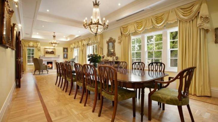 Now that's what I call a dining room.