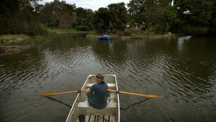 Troubled waters: A pay dispute has hit the Royal Botanic Gardens. Photo: Jason South
