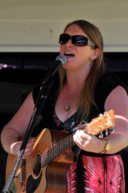 Portland singer and songwriter Relle Jasper performs at the Rupanyup Dirt Music. Picture: SAMANTHA CAMARRI