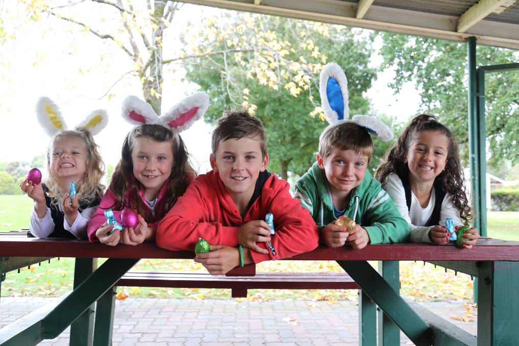 Daniella Gillespie 2, Keely Elliott 7, Ruben Elliott 10, Archie Elliott 5 and Natasha Gillespie 5 get ready for the Good Friday Easter Egg hunt. Picture: THEA PETRASS