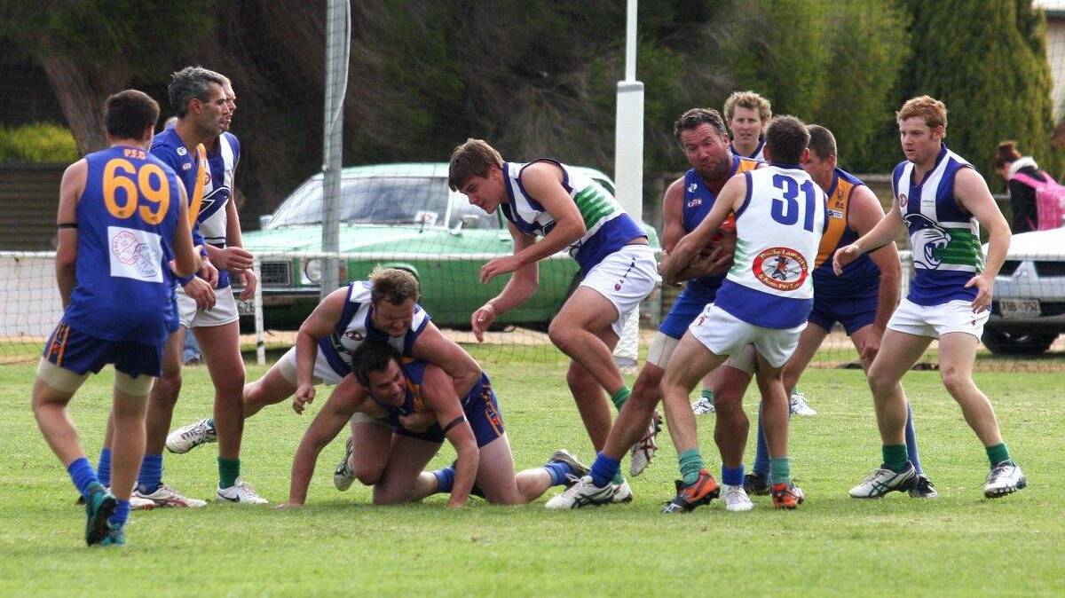 Kaniva-Leeor in action against Padthaway. Picture: ANNIE AUSTIN