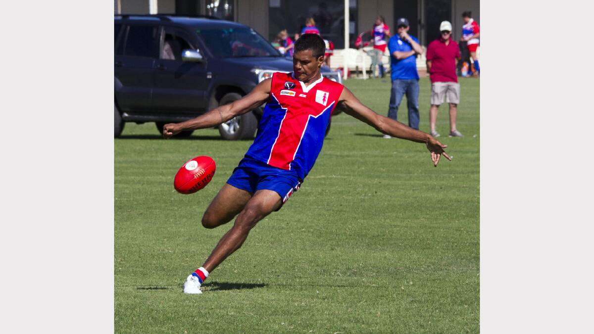 SUPER SAINTS: St Arnaud got its 2014 North Central Football League campaign off to a brilliant start with a win against Donald. Picture: JASON SMITH