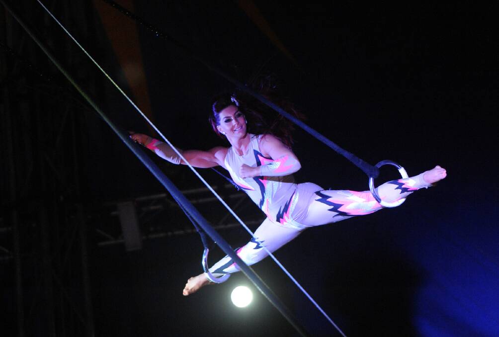 Rosita Gasser on the Roman Rings, Silvers Circus at Horsham Showgrounds. 