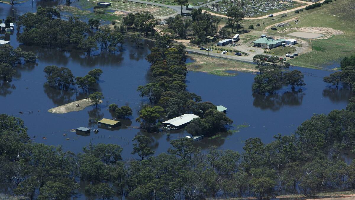 FLOOD: An aerial view of Warracknabeal as flood waters rise in the township on January 19, 2011. Picture: LISA MAREE WILLIAMS/GETTY IMAGES