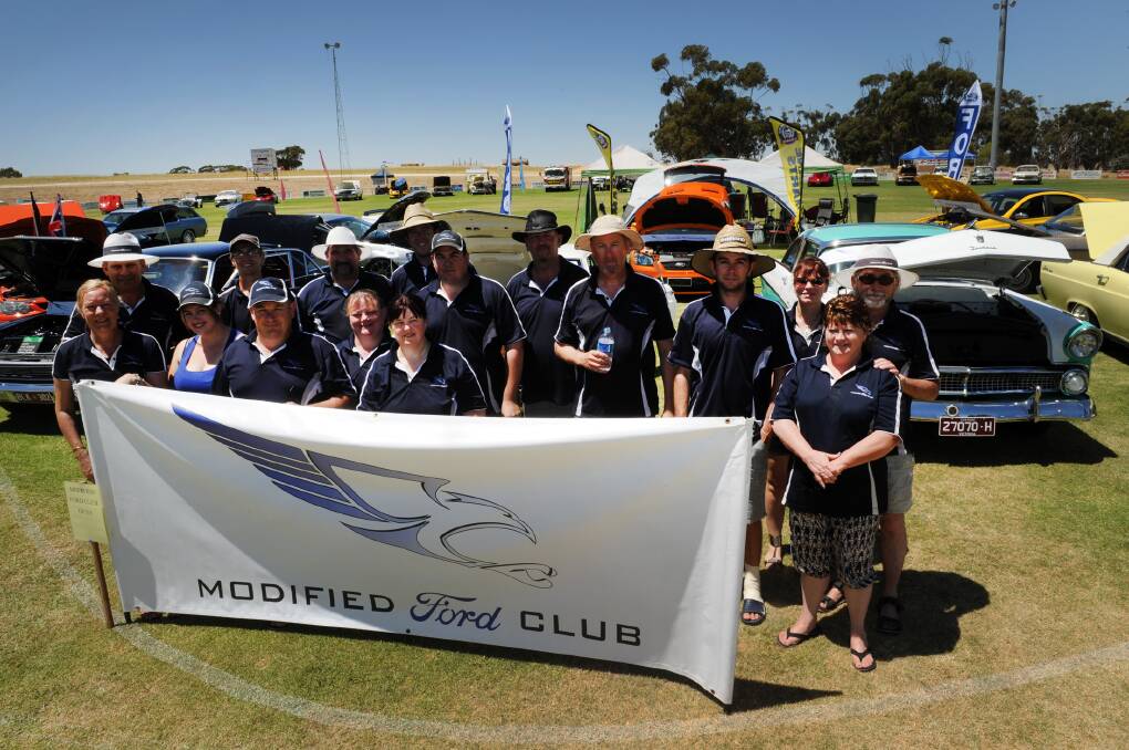 Modified Ford Club of South Australia at Kaniva Car and Bike Show.