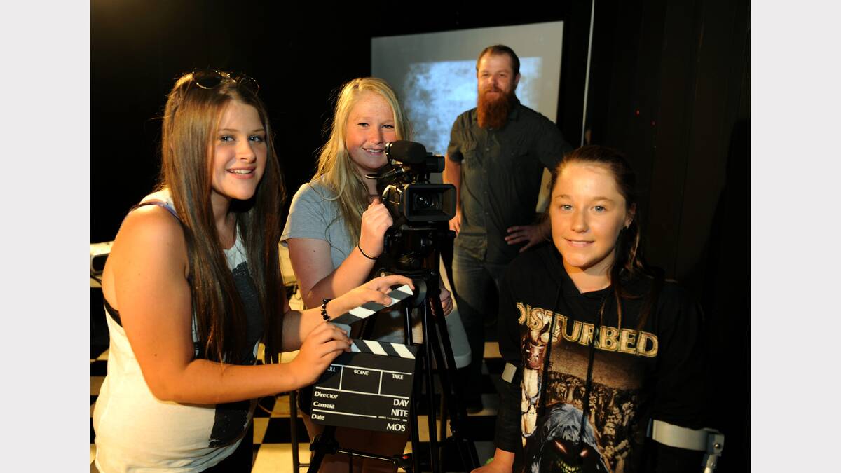 N FOCUS: Kate McIntyre, Abbey Ballinger, Wimmera HUB ﬁ lming mentor Rob Millar and Karen  Spriggs start a three-day videography workshop run by Nexus Youth Centre and Wimmera HUB.   Picture: PAUL CARRACHER