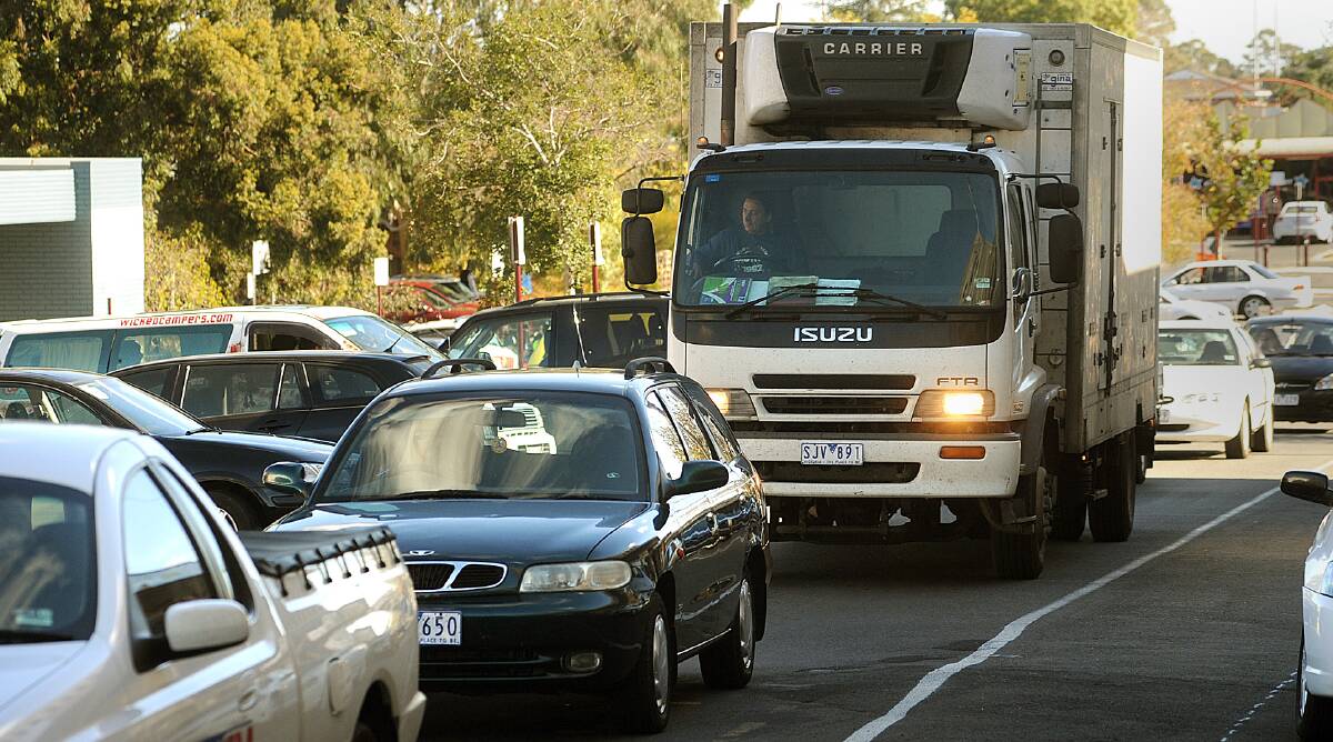 CHANGE: Trial changes to parking restrictions will allow people to park in Horsham’s central business district for a dollar a day. Picture: PAUL CARRACHER