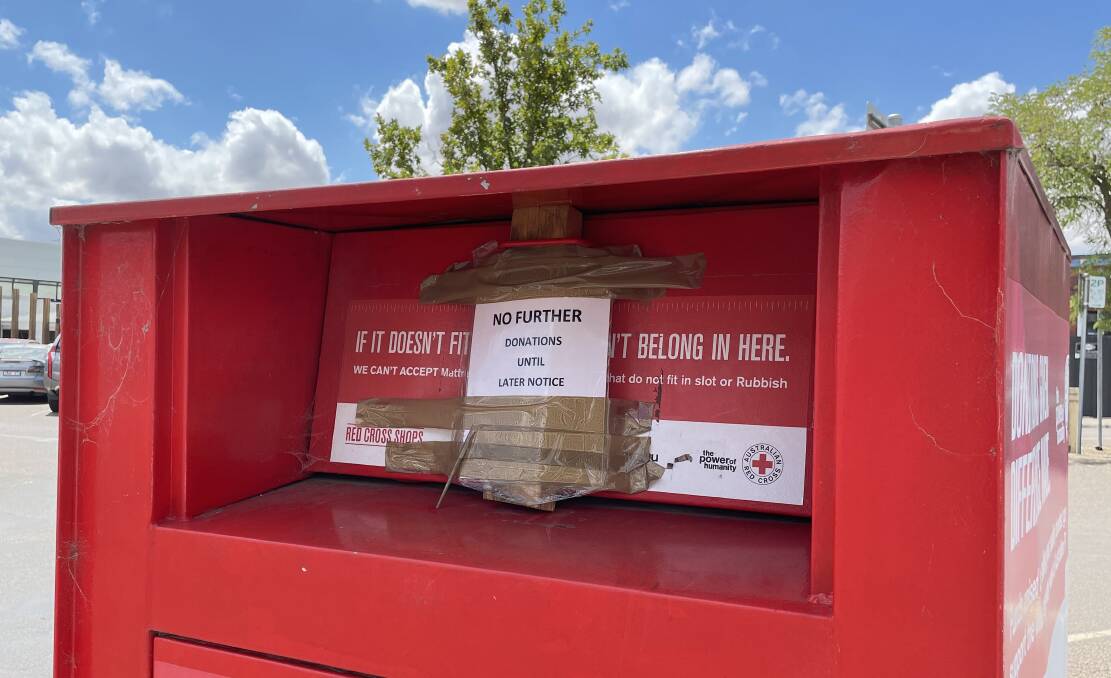 OVERLOAD: The Red Cross donation bin in Horsham's CBD asking for no more donations. Picture: ALEX BLAIN 