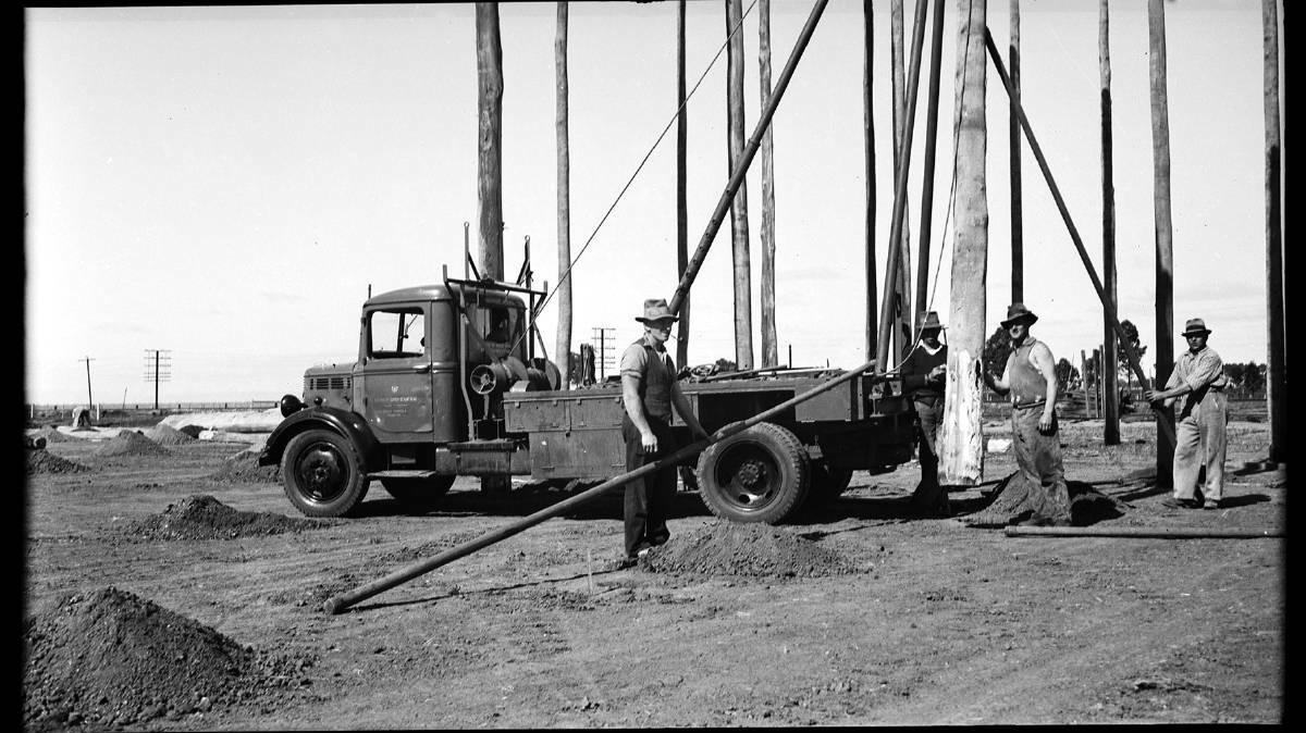 CONSTRUCTION: The Stick Shed construction, 1941.
