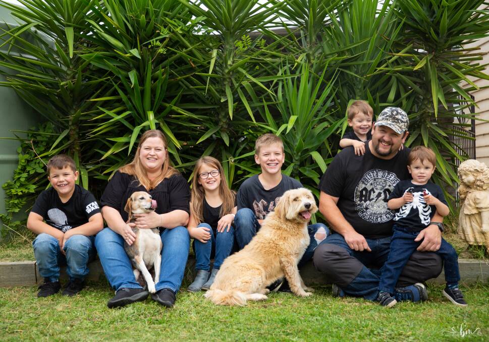 Renee McLean and her family in one of Rachel Deckert's family photos. The free photos inspired Sallie Koenig's bid to get Horsham on Sunrise. Picture: BELLA MADRE PHOTOGRAPHY