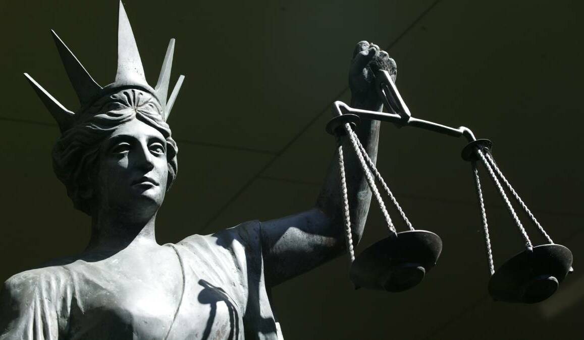Western Victorian father charged with assaulting children