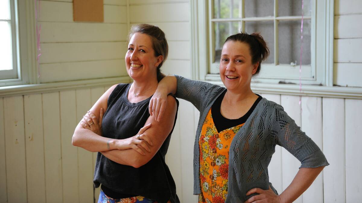 SMART ADVICE: Amy Anselmi, left, and Larissa Riddell, right, are the co-founders of Smart Artz. Picture: Alexander Darling 
