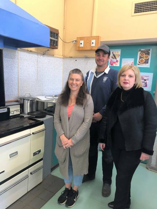 Northern Victoria coalition MP Wendy Lovell (right) at Hopetoun P12's food technology rooms on Thursday. picture: CONTRIBUTED