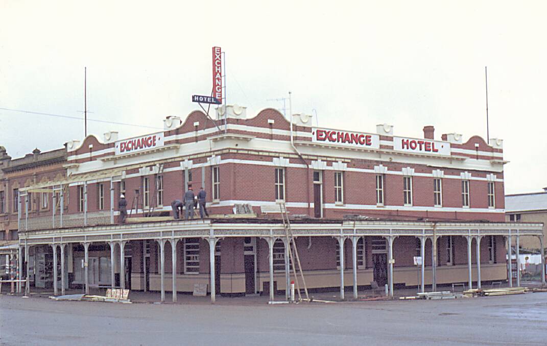 Different: Verandah being removed from the Exchange Hotel, September 1962. Picture: HHS 011048