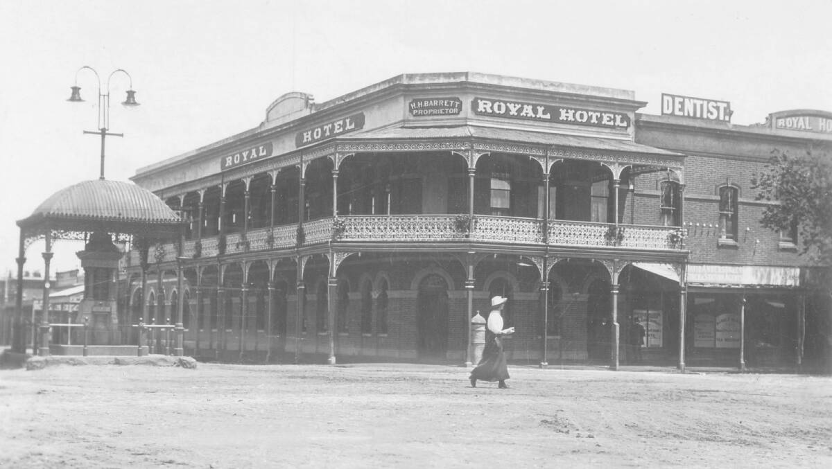 MAJESTIC: Royal Hotel, 132 Firebrace Street, Horsham, in about 1910. Picture: HHS 000944 