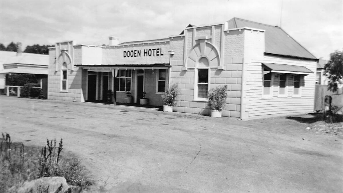 GLORIOUS: The Dooen Hotel, at 861 Henty Highway, Dooen, looking south-west, about 1955. Picture: HORSHAM HISTORICAL SOCIETY 010834
