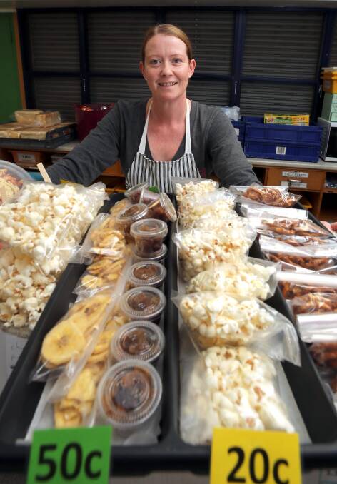 HEALTHY SNACKS: Lake Albert Public School's canteen manager Tanya Croston is helping students eat more fruit and vegetables by cooking fresh, healthy food everyday. Picture: Les Smith