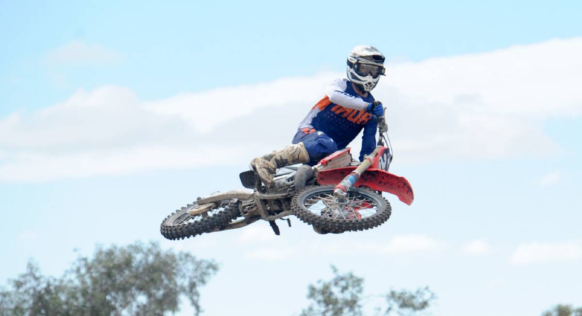 The Barry Francis Western Region round four will be held at the Horsham Motorcycle Club on Sunday.
