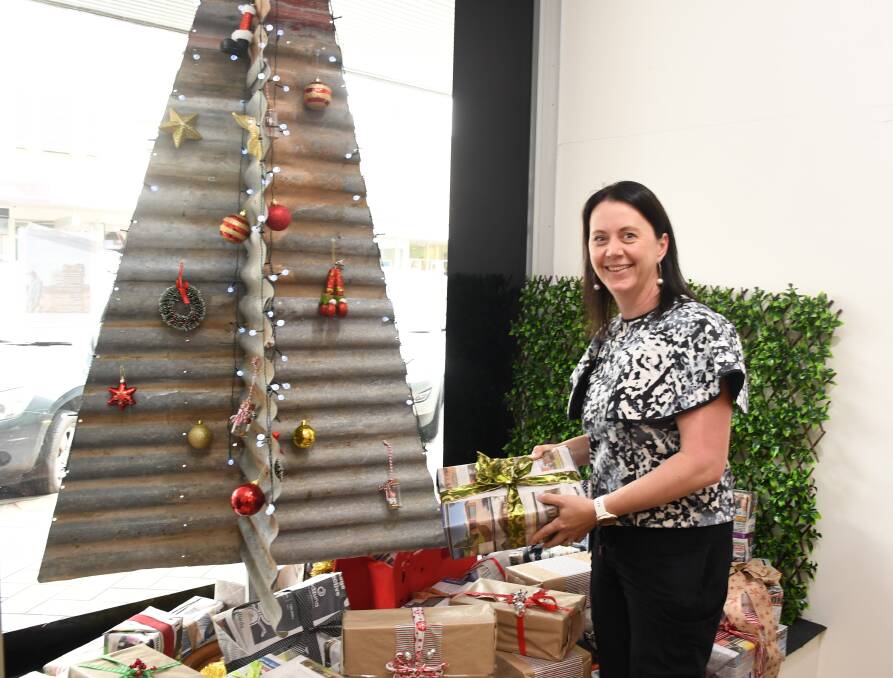 SUPPORTING WOMEN: Exquisit Horsham owner Shana Miatke is collecting pamper boxes for women in areas affected by drought and bushfire. Picture: ELIZA BERLAGE