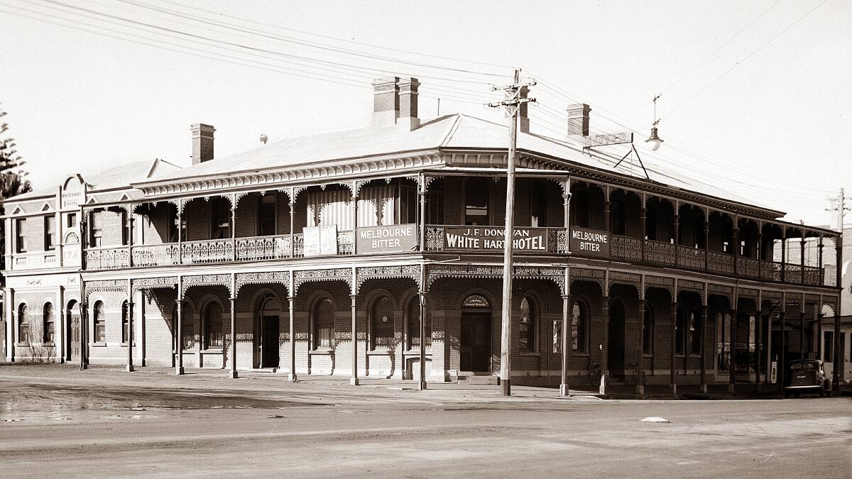 An old photo of the White Hart Hotel. Picture: HORSHAM HISTORICAL SOCIETY