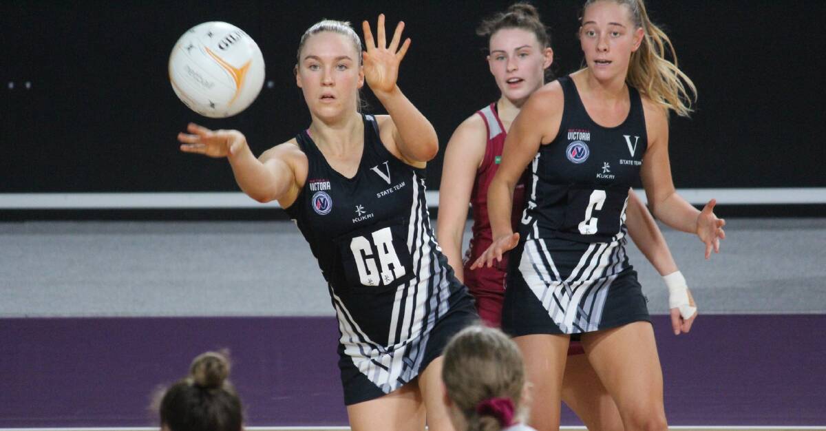 Sacha McDonald makes a pass. She was named in the 19-and-under national pathway squad. Picture: CONTRIBUTED