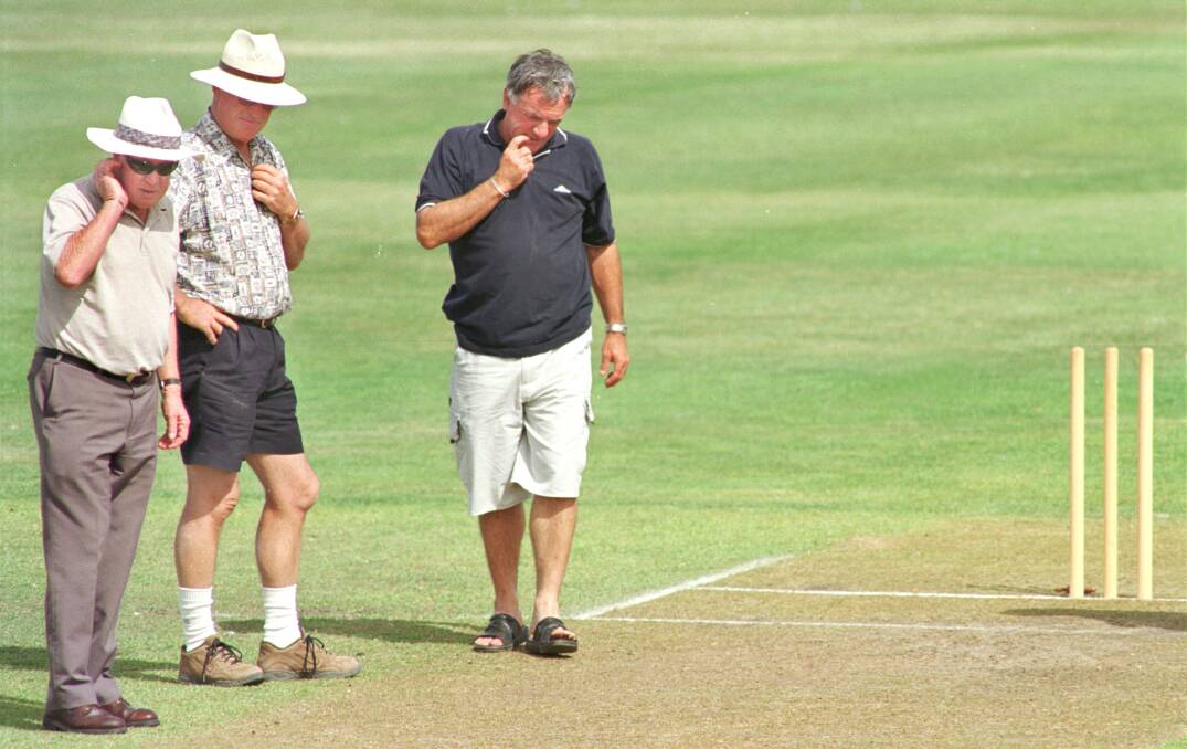  Don Ballantine, Ian Morgan & David Hopper inspect the pitch. 
