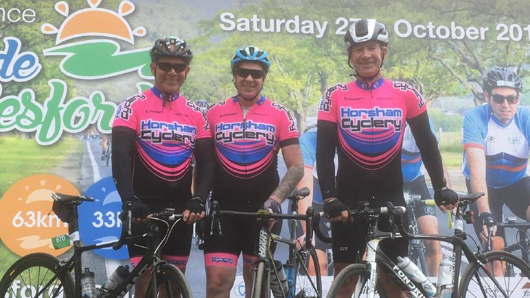 Cook (middle) along with Lee Hutchinson and Phil Edgerton. The trio will compete along with Jeff Wallis at Ride Daylesford at the weekend.