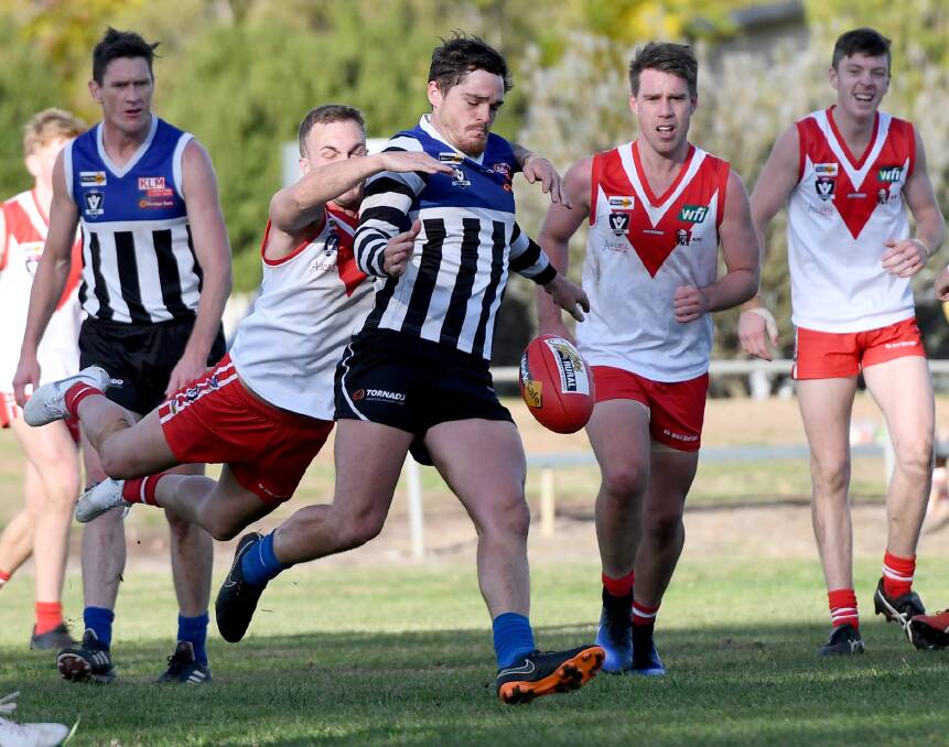 Pat Purcell gets a kick away with Minyip-Murtoa in 2018. 