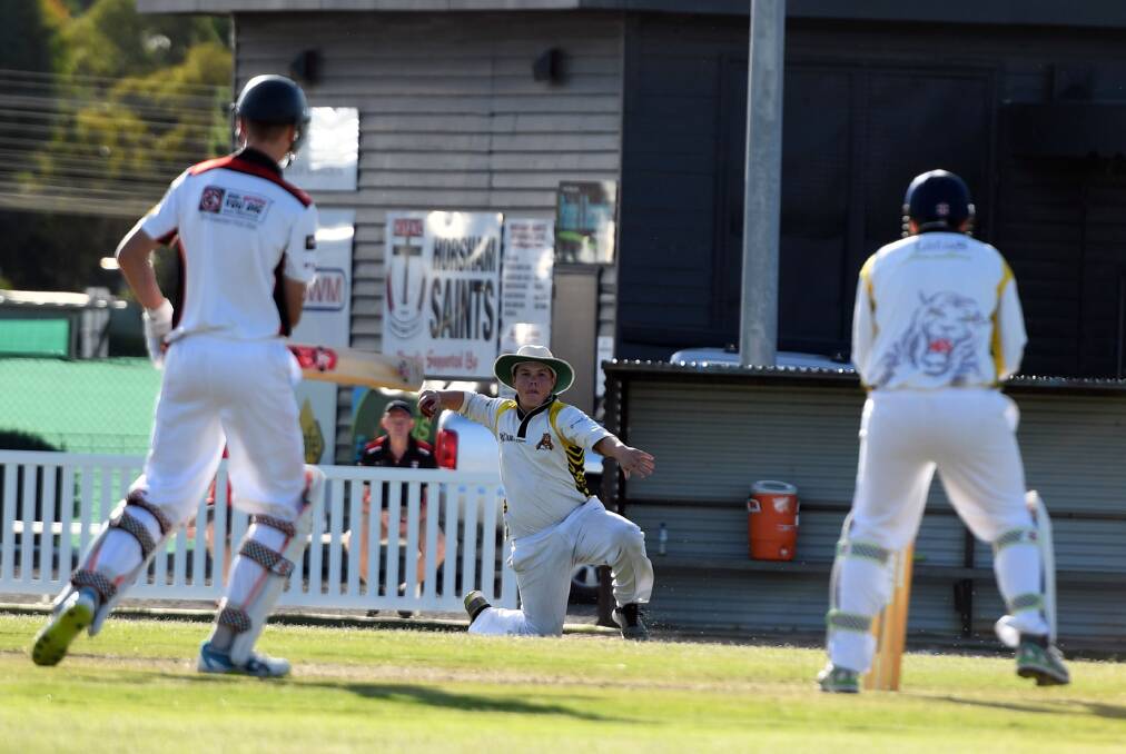 Jung Tigers youngster Levi Mock has a ping at the stumps. Picture: MATT CURRILL