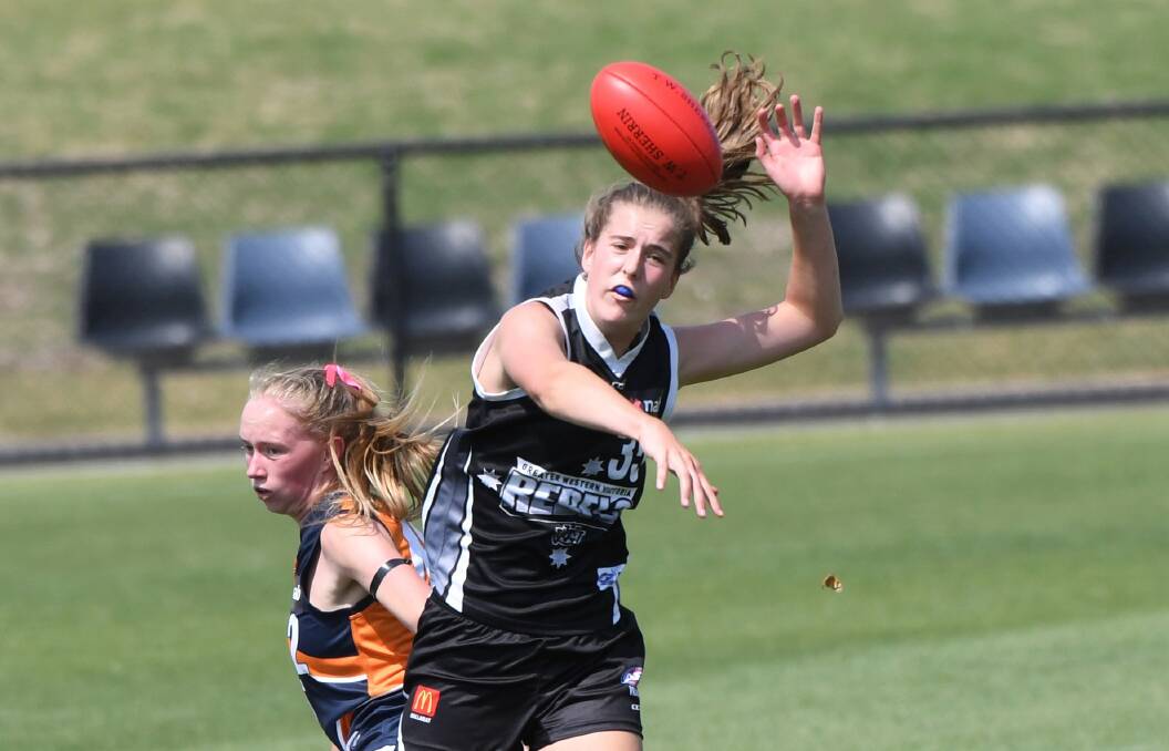 Maggie Caris wins the hit-out. Picture: BALLARAT COURIER