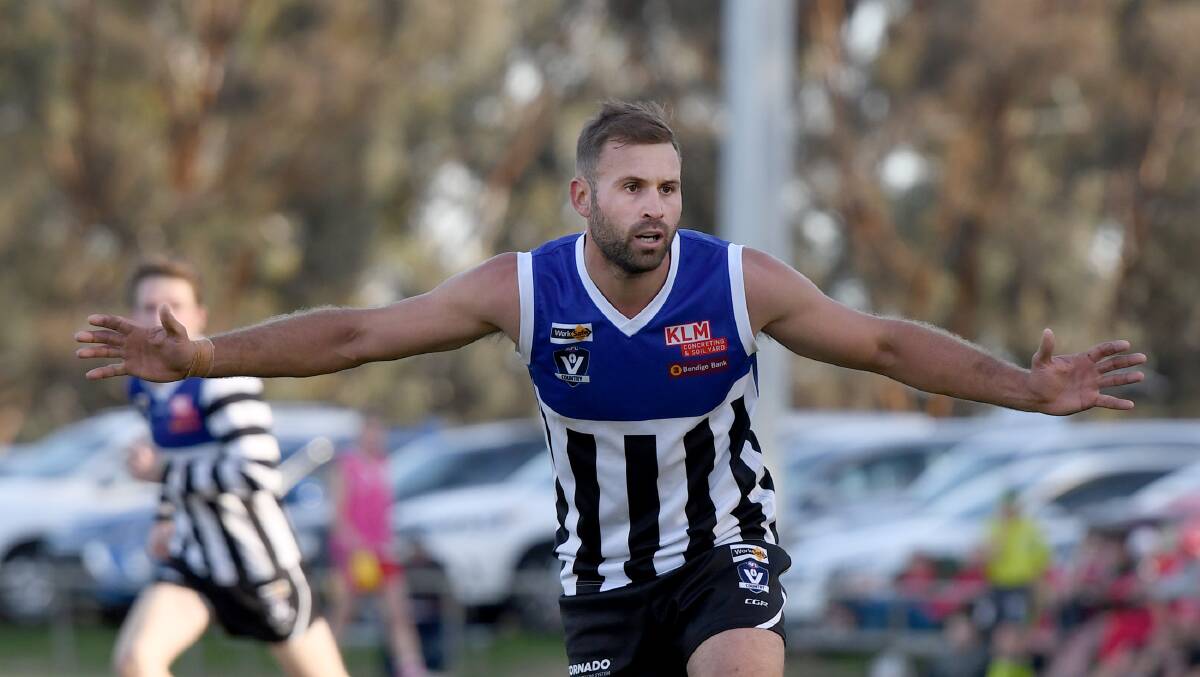 Tom Cooper playing for Minyip-Murtoa in 2018.