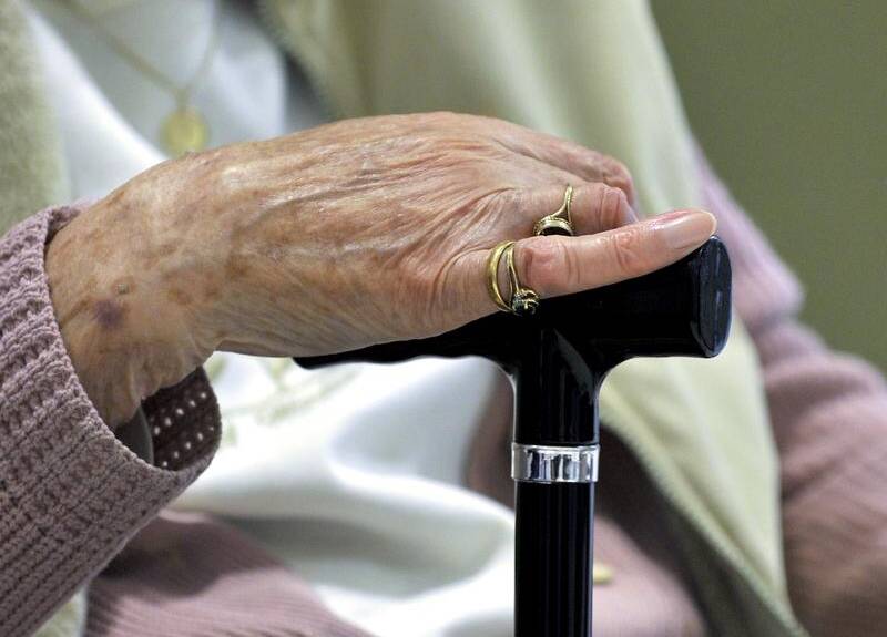 Visitors barred from two aged care homes in Hopetoun and Warracknabeal