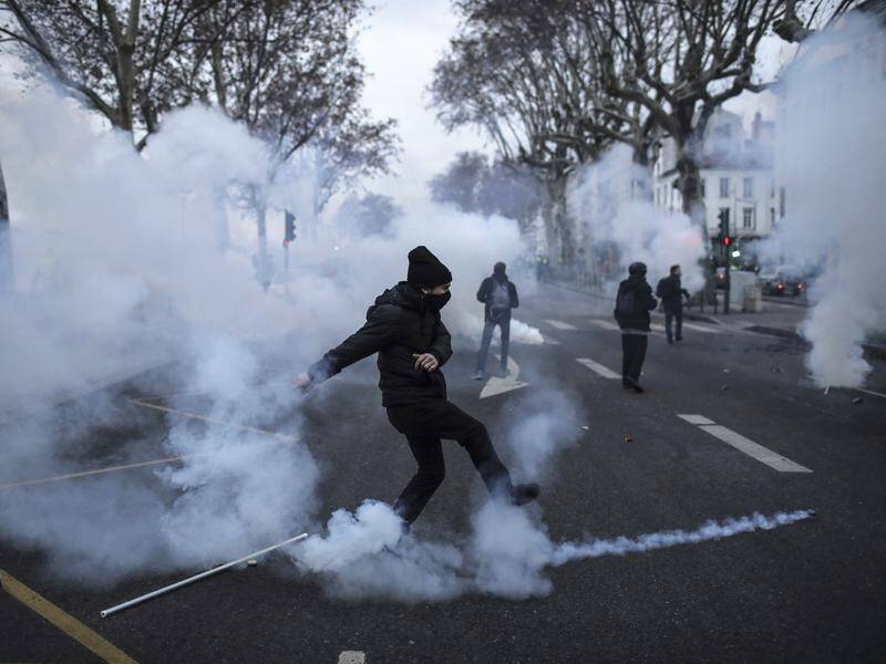 Sporadic clashes have marked a new round of yellow vest protests across France for the 11th weekend.