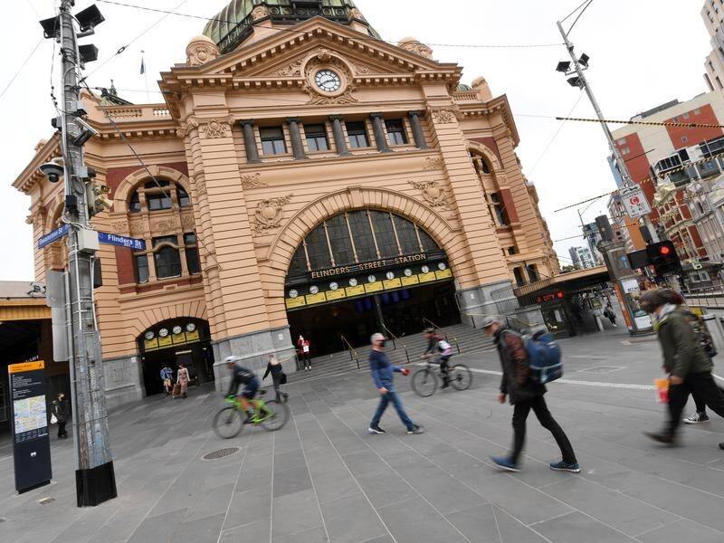 Business groups have slammed Daniel Andrews for pausing easing virus restrictions in Melbourne.