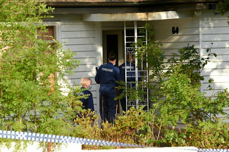 The Age, News, 07/12/2017 photo by Justin McManus. Police, forensic and homicide officers at a home  in Cochrane st Mitcham where police discovered a mans body early this morning. A woman is being assisting with inquireries.