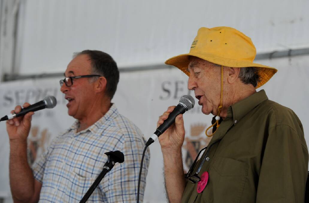 Ken Collins and Bill Kerr sing together at the Grampians Jazz Festival. 