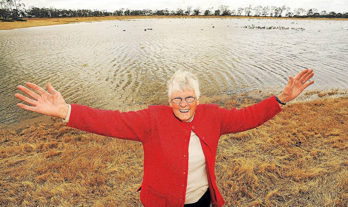 YOU BEAUTY: Olive Wellington celebrates the return of water to Lake Lascelles in Hopetoun in 2009. Picture: PAUL CARRACHER